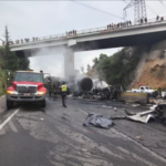Cinco lesionados por choque de tráiler con pipas en la autopista Chamapa-Lechería, en Naucalpan, Edomex